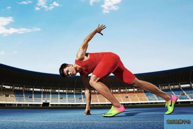 斯维拉尔：不意外我们目前排名榜首，但不该过早关注积分榜